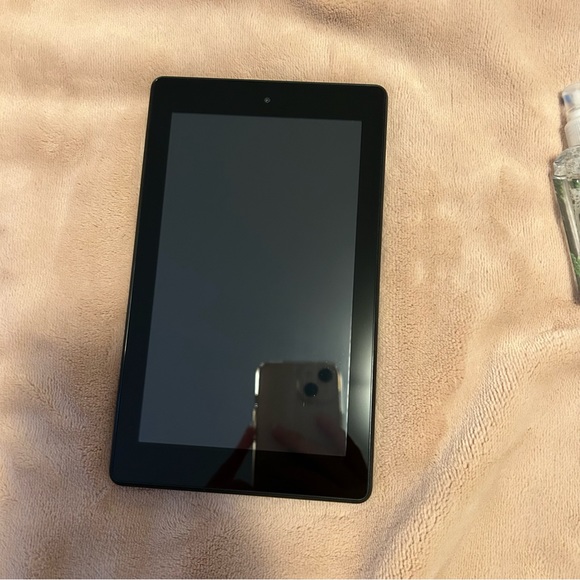 AMAZON FIRE 7 TABLET IN BLACK 16 GB IN ORIGINAL PACKAGING - Picture 4 of 7